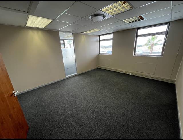 201M² OFFICE TO LET IN CENTURY CITY